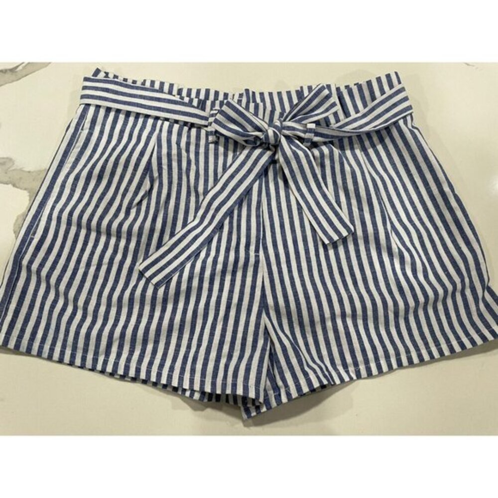 Love Tree Shorts Womens L‎ Paperbag Waist Tie Striped Blue AK107*